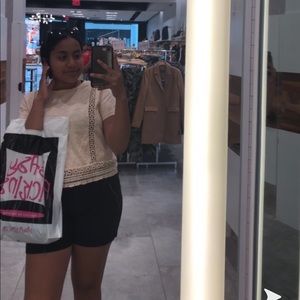 Meet your Posher, Janet